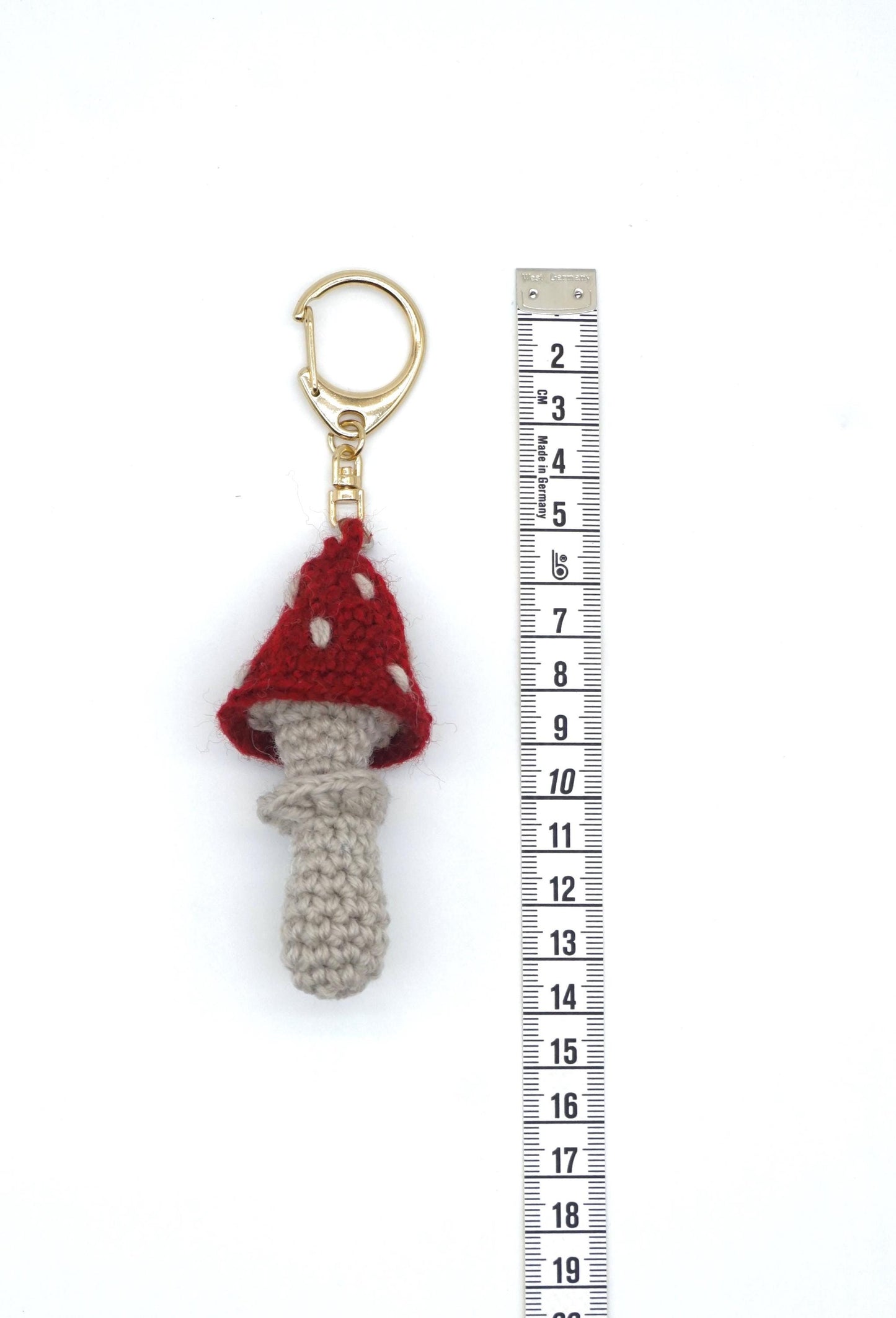 Handwoven Mushroom Keychain – Natural Paper Cord Tassel Bag Charm