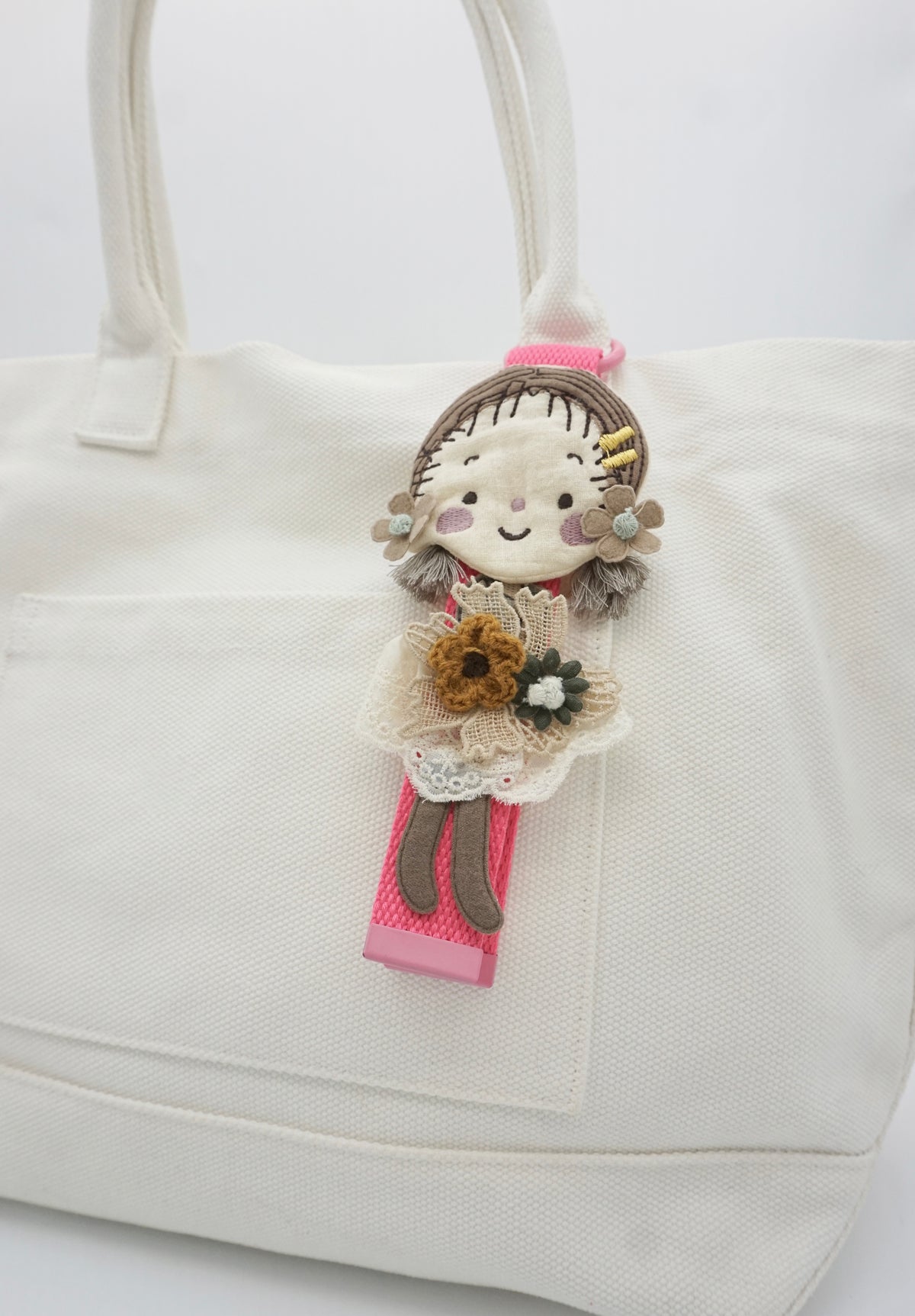 Forest-themed embroidered girl bag hanger Cute fabric doll decorative