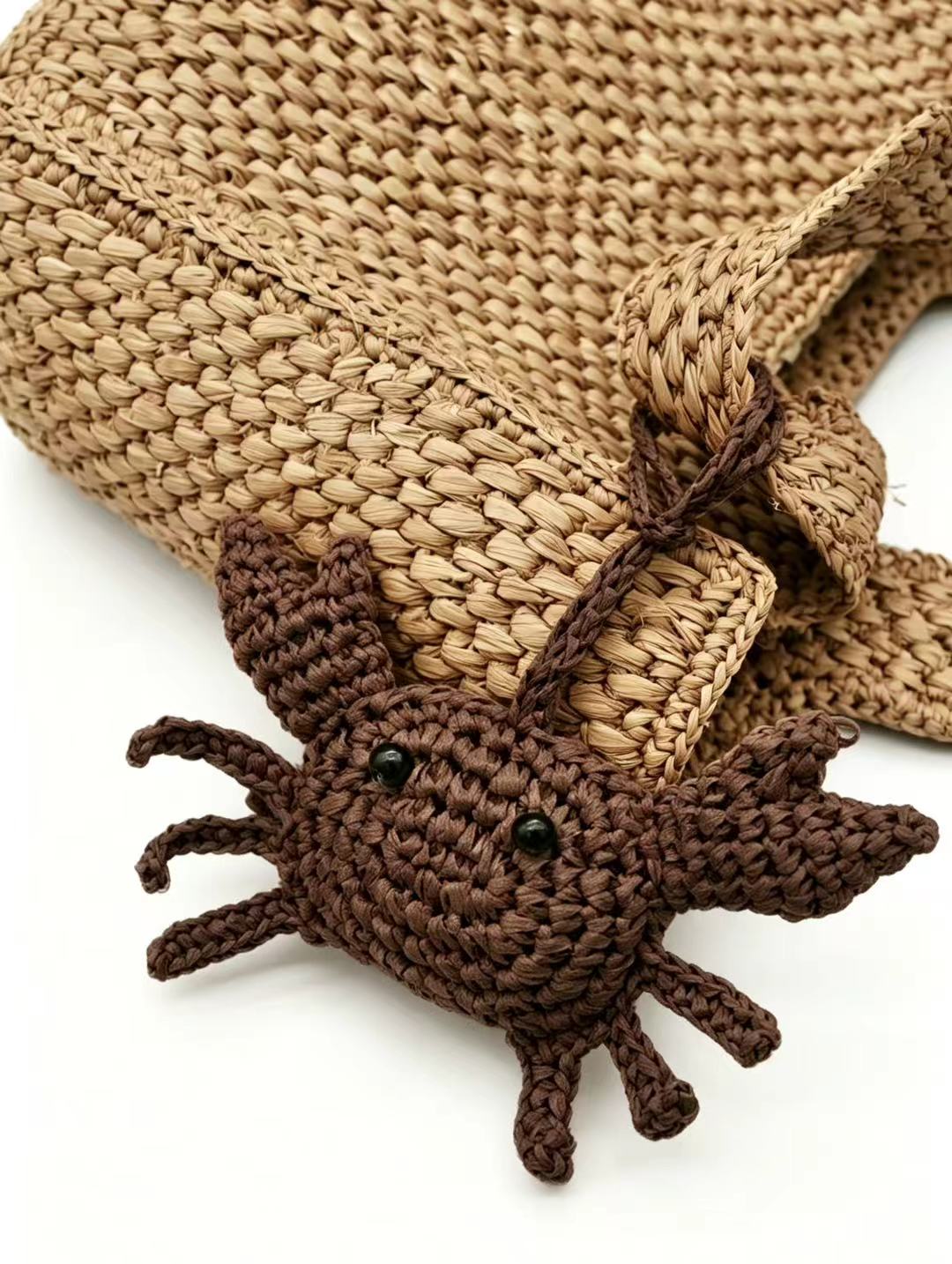 Handwoven Natural Straw Crab Charm | Coastal Bag Accessory, Keychain