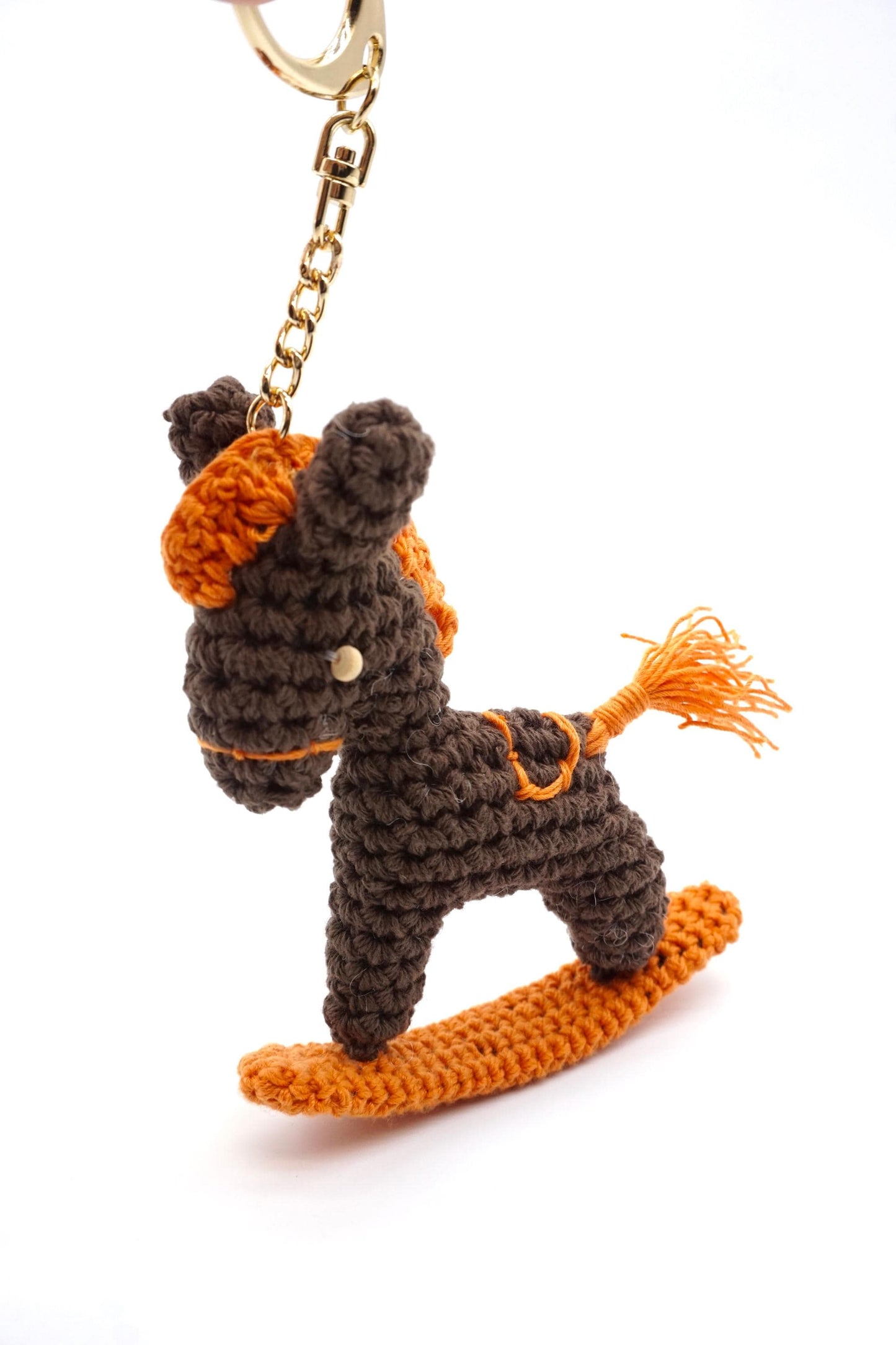 Raffia Rocking Horse Keychain – Natural Paper Cord Tassel Bag Charm – Personalized Whimsical Accessory