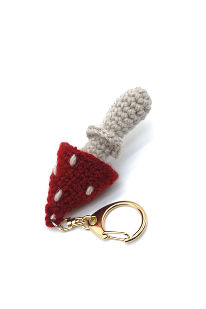 Handwoven Mushroom Keychain – Natural Paper Cord Tassel Bag Charm