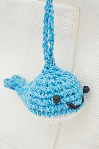 Crocheted Woven Whale Keychain – Custom Name Tassel Bag Charm – Ocean Themed Accessory