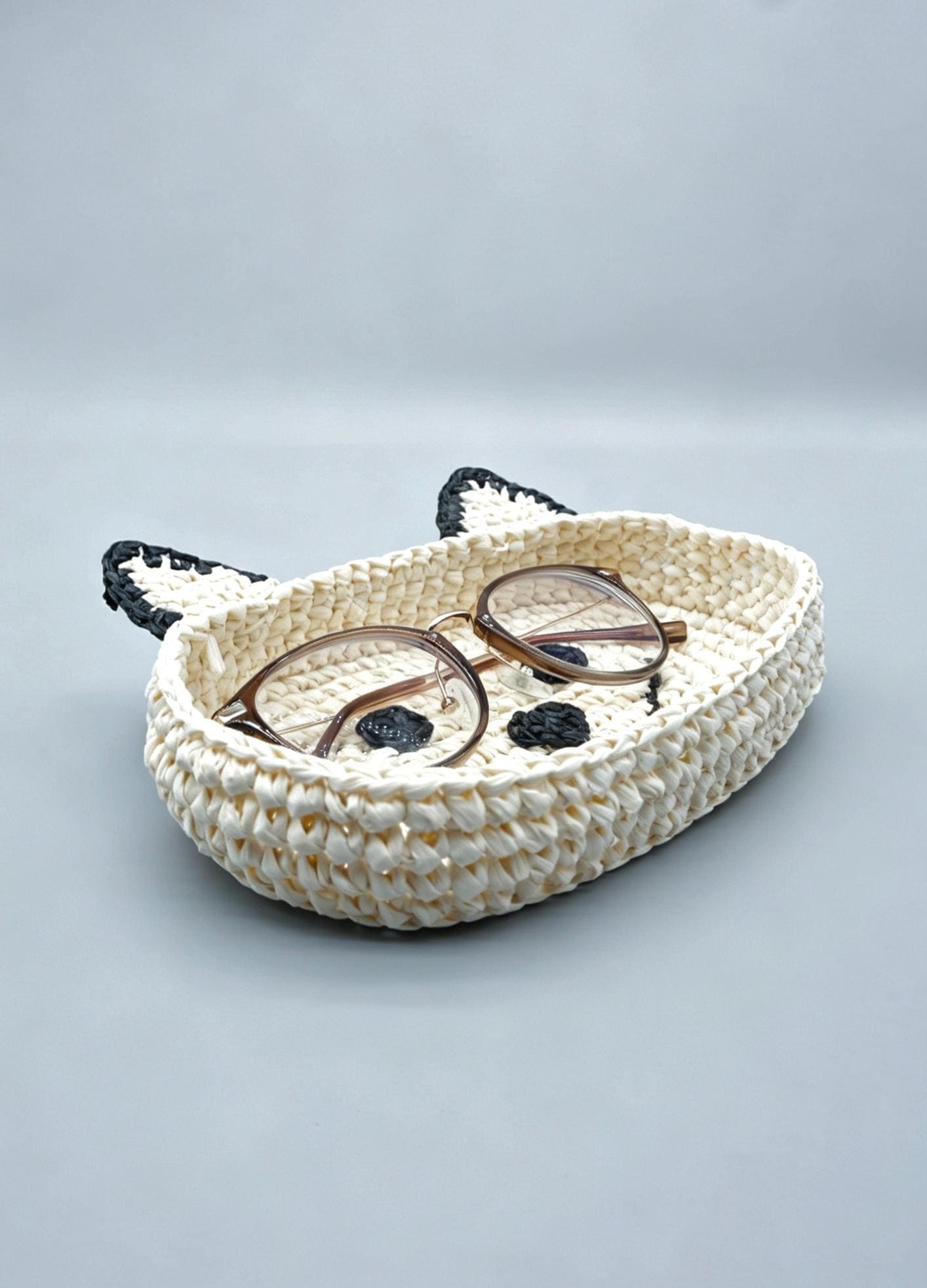 Crochet Raffia  Cat Face Tray – Woven Eyeglass Holder, Kitten Sunglasses Dish