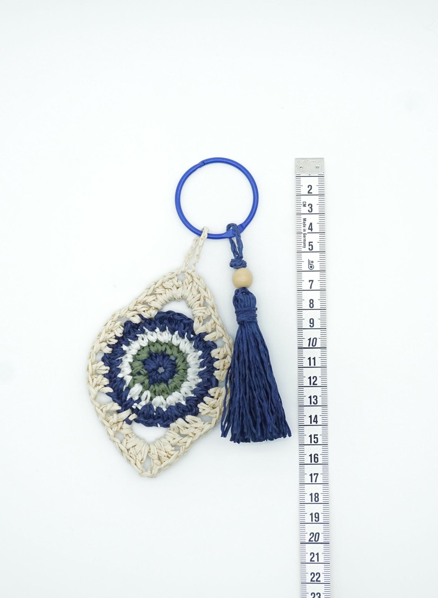 Raffia Evil Eye Keychain – Natural Paper Cord Tassel Bag Charm – Boho Ethnic Accessory