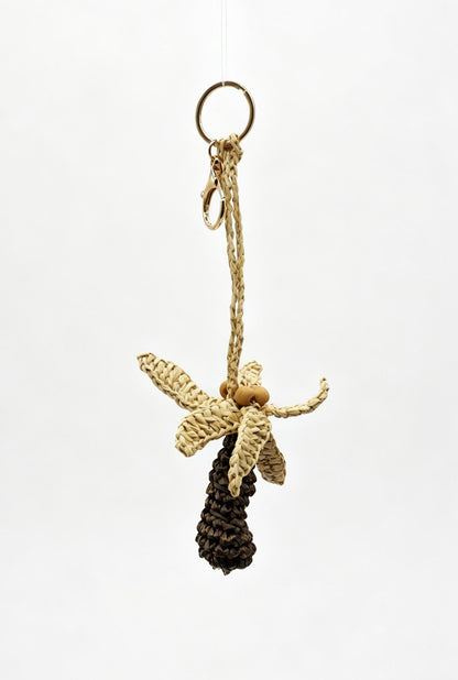 Handmade Raffia Dragonfly Bag Charm – Wooden Bead Insect Keychain, Boho Accessory